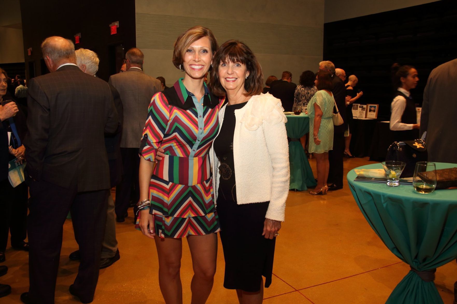 Randalynn Vasel, Debbie Vasel